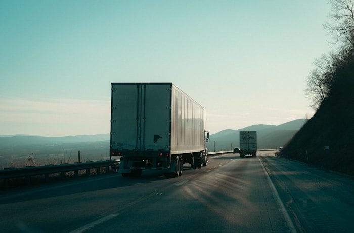 Semi largo